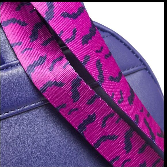 Loungefly Disney Winnie The Pooh Vampire Tigger Cosplay Mini
Backpack - Picture 4 of 5